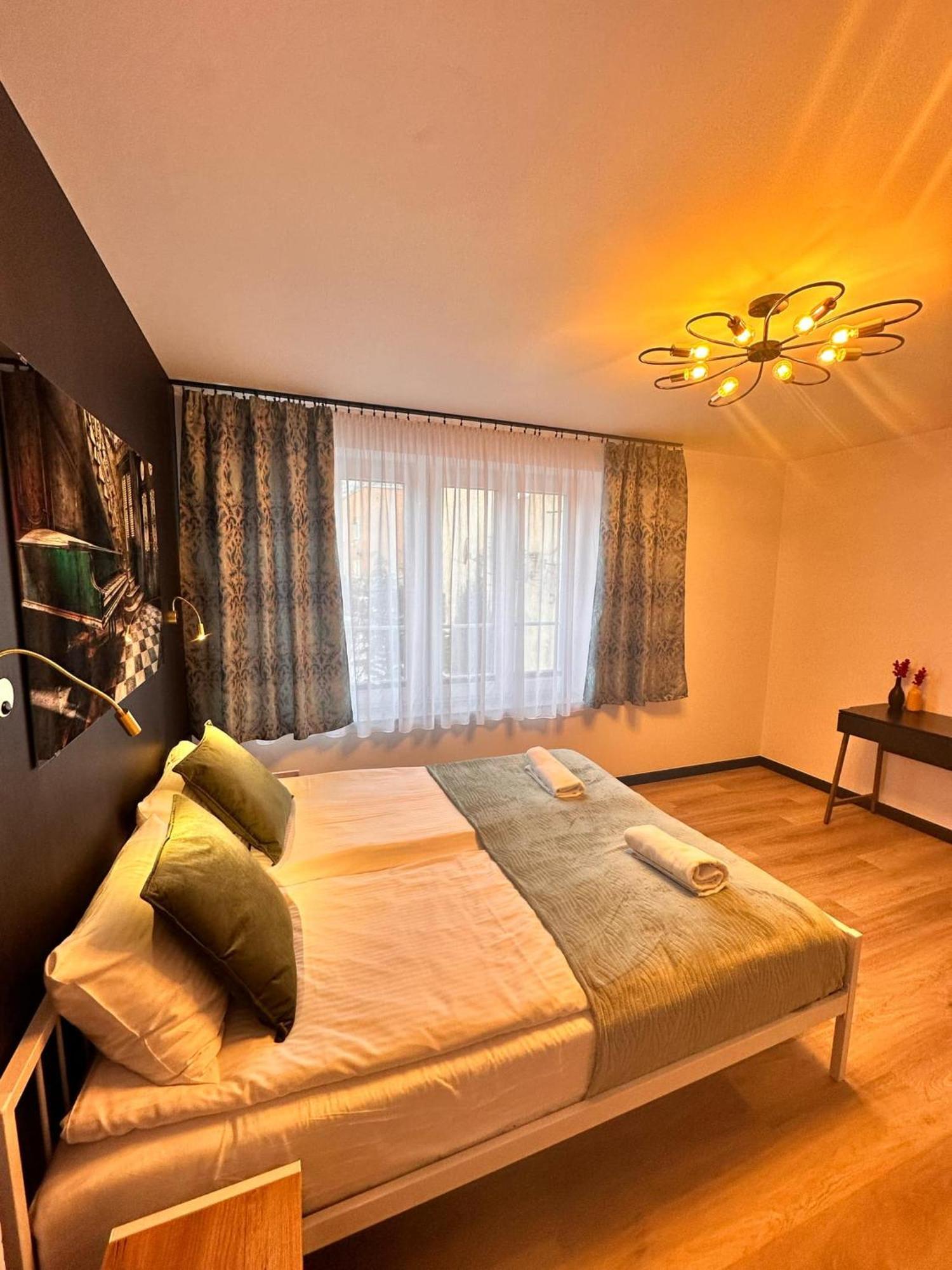 Apartament W Rynku - Duszniki- Zdroj Apartment Duszniki Zdroj Bagian luar foto